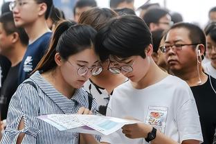 云南高原主场一幕：下半场主队集体饮水，客队集体吸氧！